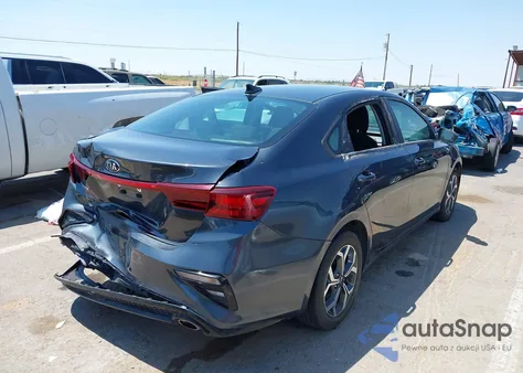 2021 Kia Forte Fe/Lxs из США, поврежденный, VIN 3KPF24AD0ME271991